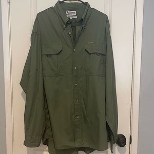 Columbia mens XXL button down with long sleeve to short sleeve adjustment
